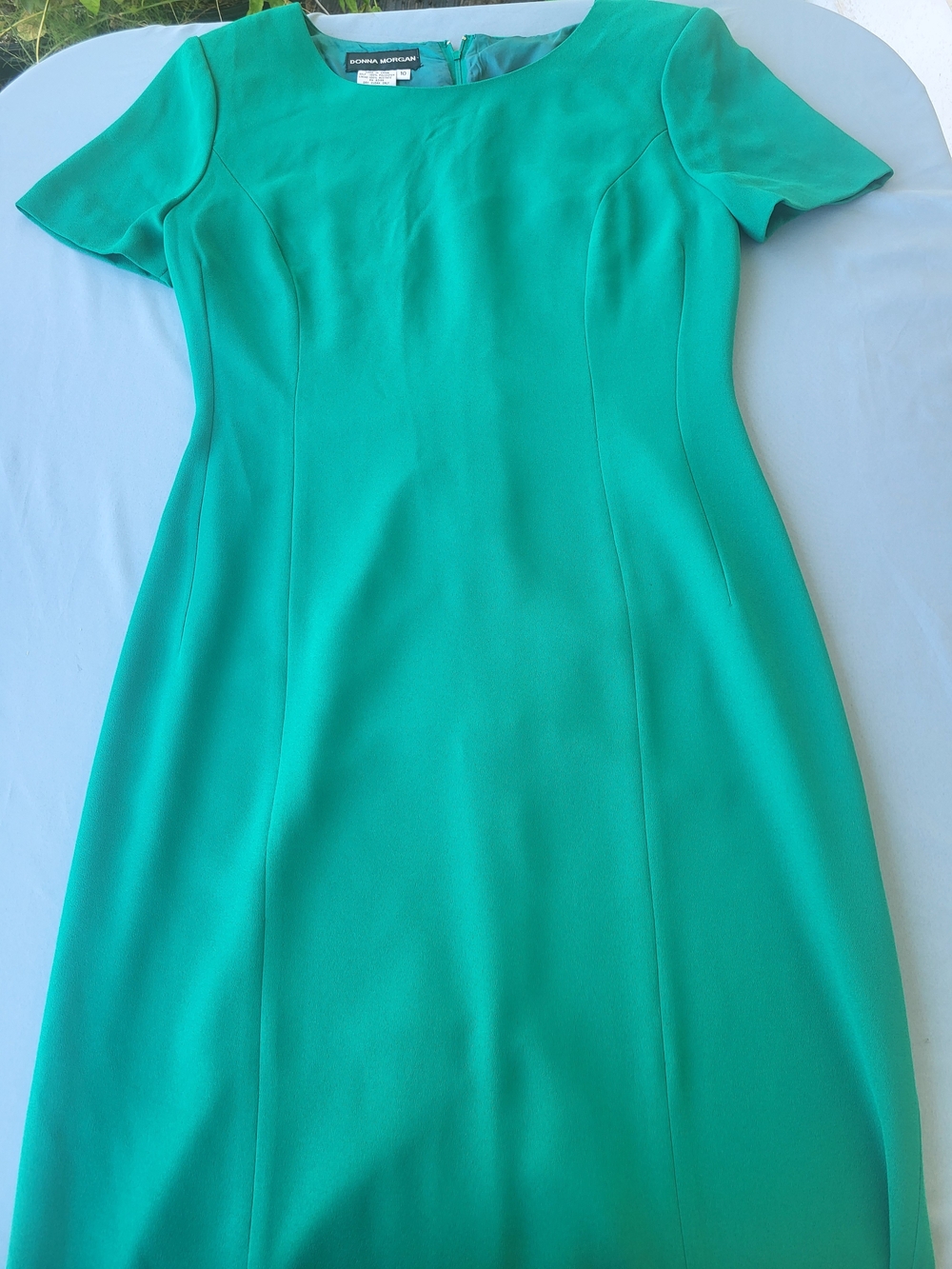 Donna Morgan Vintage emeraled Green Soutache Back Detail Crepe Sheath Dress